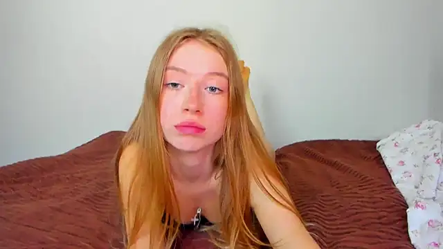 Snapshot of minidivaa_ chatting on May 19, 2026, 7:37 am minidivaa online show from May 19, 2026, 7:37 am