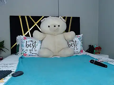 MissBigNipples online show from September 21, 2025, 4:28 am