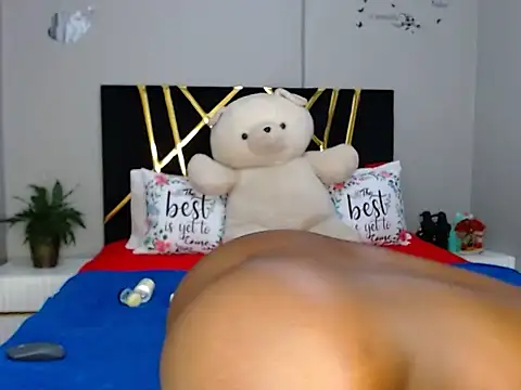 MissBigNipples online show from September 29, 2025, 2:40 am