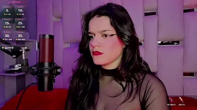 ValerieKay  online show from June 14, 2026, 2:24 am