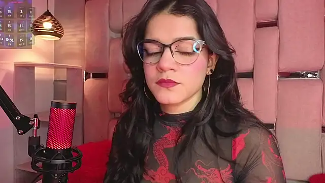 Snapshot of ValerieKay_ chatting on April 22, 2026, 1:51 pm ValerieKay online show from April 22, 2026, 1:51 pm