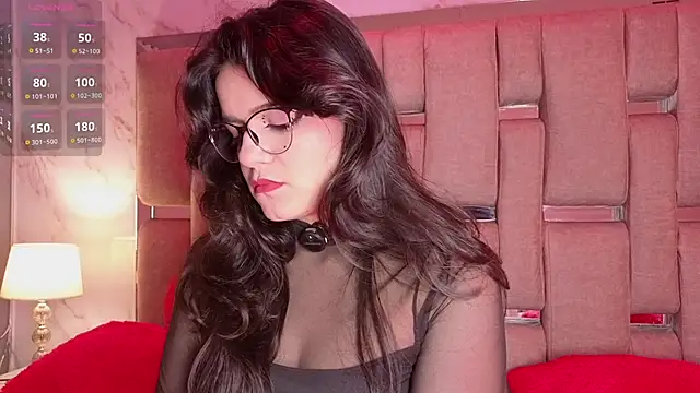 ValerieKay  online show from March 23, 2026, 1:44 pm