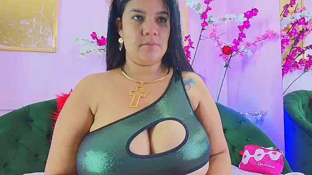 Snapshot of almendraevans chatting on November 22, 2025, 12:04 pm almendraevans online show from November 22, 2025, 12:04 pm