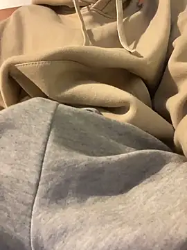 Snapshot of ruben1223 chatting on March 25, 2026, 1:28 am ruben1223 online show from March 25, 2026, 1:28 am