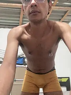 Snapshot of Charlotte_Bradshaw chatting on December 4, 2025, 10:31 pm Charlotte Bradshaw online show from December 4, 2025, 10:31 pm