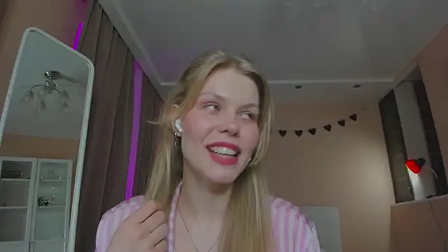 Snapshot of ass_latte chatting on November 30, 2025, 2:18 pm ass latte online show from November 30, 2025, 2:18 pm