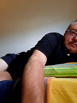 bluangelo online show from September 17, 2025, 12:18 pm