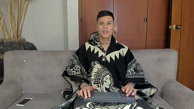 Snapshot of jamesinked_ chatting on December 1, 2025, 7:59 pm jamesinked online show from December 1, 2025, 7:59 pm