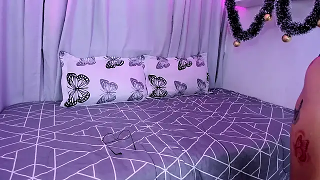 susyy7 online show from December 19, 2025, 7:38 pm