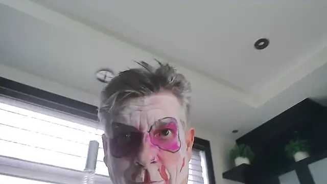 Snapshot of Toy-Daddy chatting on April 22, 2026, 8:59 pm Toy-Daddy online show from April 22, 2026, 8:59 pm