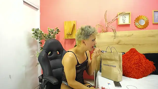 aslyhernandez 7 online show from March 13, 2026, 12:10 pm