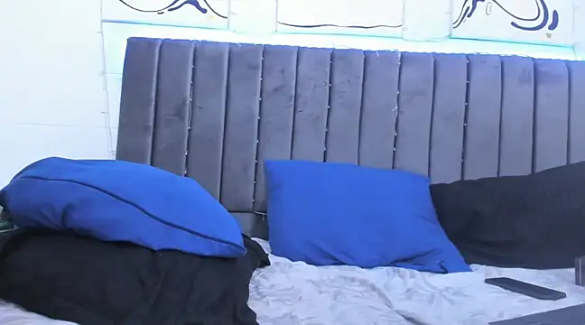 jake shadow14 online show from March 18, 2025, 7:01 pm