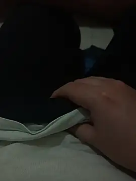 beautiful hands  online show from November 12, 2025, 9:13 am