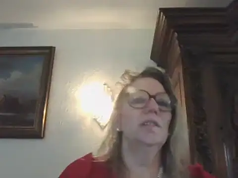 Snapshot of Silkesquirt chatting on February 7, 2025, 10:29 am Silkesquirt online show from February 7, 2025, 10:29 am