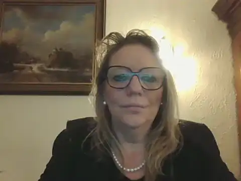 Snapshot of Silkesquirt chatting on January 16, 2025, 7:49 am Silkesquirt online show from January 16, 2025, 7:49 am