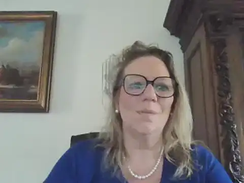 Snapshot of Silkesquirt chatting on February 21, 2025, 7:56 am Silkesquirt online show from February 21, 2025, 7:56 am