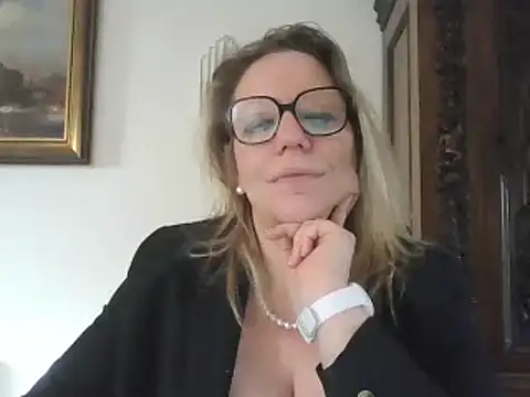 Snapshot of Silkesquirt chatting on February 5, 2025, 2:48 pm Silkesquirt online show from February 5, 2025, 2:48 pm