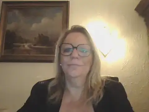 Snapshot of Silkesquirt chatting on January 13, 2025, 7:32 am Silkesquirt online show from January 13, 2025, 7:32 am