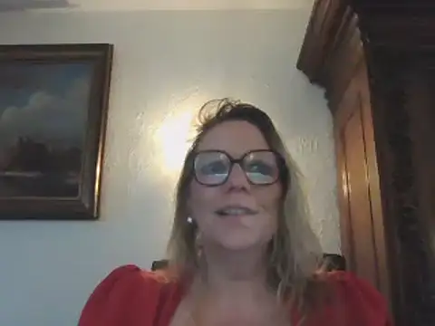 Snapshot of Silkesquirt chatting on February 25, 2025, 7:42 am Silkesquirt online show from February 25, 2025, 7:42 am