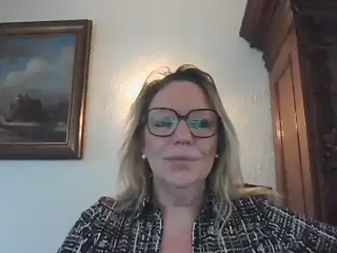 Snapshot of Silkesquirt chatting on February 24, 2025, 7:55 am Silkesquirt online show from February 24, 2025, 7:55 am