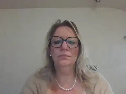 Snapshot of Silkesquirt chatting on January 12, 2025, 8:46 am Silkesquirt online show from January 12, 2025, 8:46 am