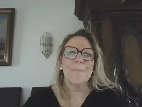 Snapshot of Silkesquirt chatting on January 6, 2025, 9:52 am Silkesquirt online show from January 6, 2025, 9:52 am