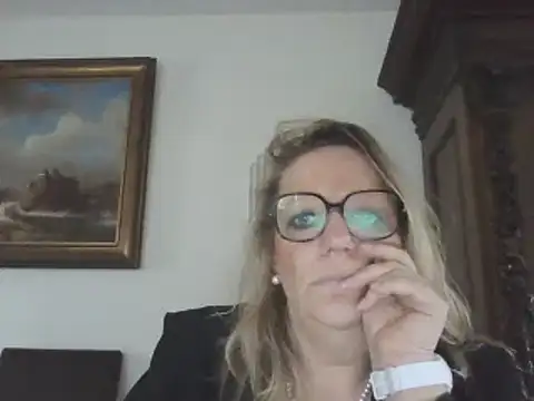 Snapshot of Silkesquirt chatting on January 23, 2025, 9:50 am Silkesquirt online show from January 23, 2025, 9:50 am