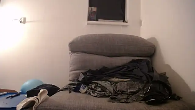 P4RtYBOII92 online show from November 23, 2025, 6:12 am