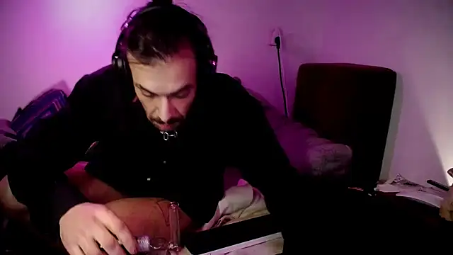 P4RtYBOII92 online show from March 14, 2026, 1:55 am