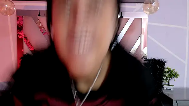 Elith noa online show from November 15, 2025, 7:29 pm