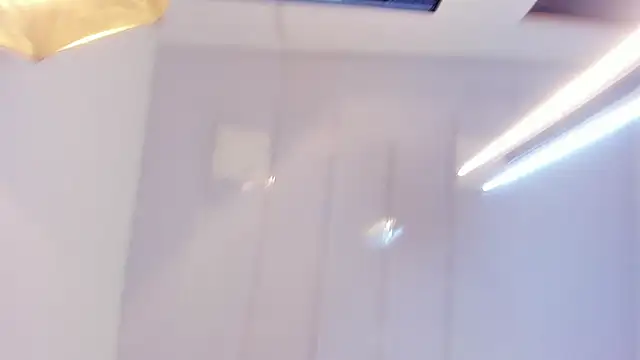 mariaa fernanda online show from February 12, 2026, 11:43 am