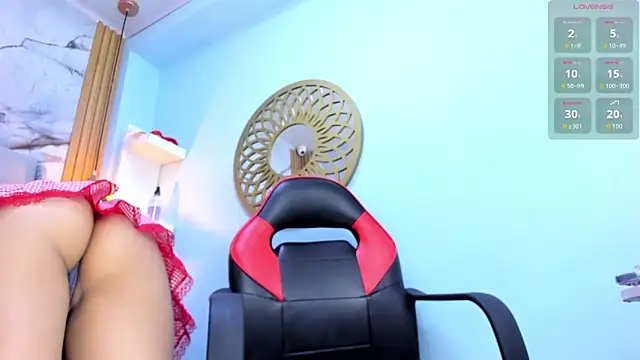 Snapshot of LINASTARK chatting on November 15, 2025, 3:32 am LINASTARK online show from November 15, 2025, 3:32 am