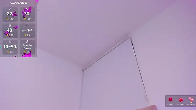 Snapshot of ZarianaEvanz chatting on March 4, 2026, 10:50 pm ZarianaEvanz online show from March 4, 2026, 10:50 pm