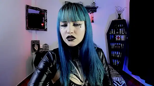 Snapshot of DimmuandDarkness chatting on October 25, 2025, 7:40 am DimmuandDarkness online show from October 25, 2025, 7:40 am