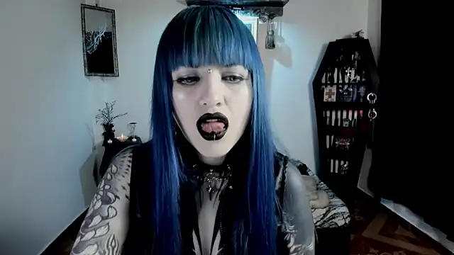 Snapshot of DimmuandDarkness chatting on August 8, 2026, 7:43 pm DimmuandDarkness online show from August 8, 2026, 7:43 pm