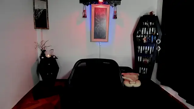 Snapshot of DimmuandDarkness chatting on July 5, 2026, 12:48 am DimmuandDarkness online show from July 5, 2026, 12:48 am