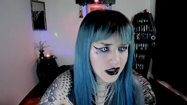 Snapshot of DimmuandDarkness chatting on June 19, 2026, 10:10 am DimmuandDarkness online show from June 19, 2026, 10:10 am