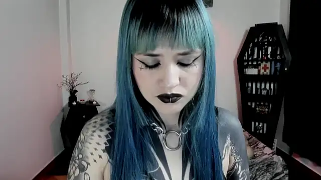 Snapshot of DimmuandDarkness chatting on May 17, 2026, 10:10 pm DimmuandDarkness online show from May 17, 2026, 10:10 pm