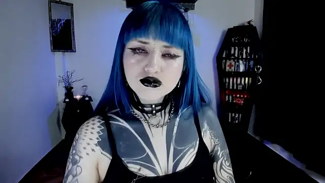 Snapshot of DimmuandDarkness chatting on July 21, 2026, 8:15 am DimmuandDarkness online show from July 21, 2026, 8:15 am