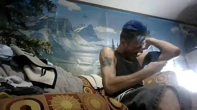 Snapshot of gettinit2wice chatting on July 5, 2026, 11:00 pm gettinit2wice online show from July 5, 2026, 11:00 pm