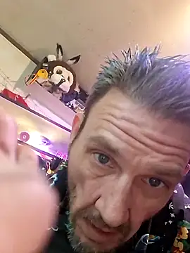 Snapshot of gettinit2wice chatting on March 15, 2026, 2:02 pm gettinit2wice online show from March 15, 2026, 2:02 pm