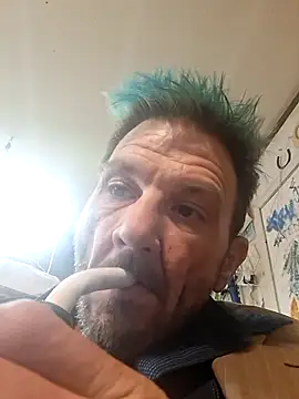 Snapshot of gettinit2wice chatting on October 13, 2025, 12:29 pm gettinit2wice online show from October 13, 2025, 12:29 pm