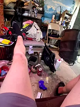 Snapshot of gettinit2wice chatting on February 10, 2026, 5:45 pm gettinit2wice online show from February 10, 2026, 5:45 pm