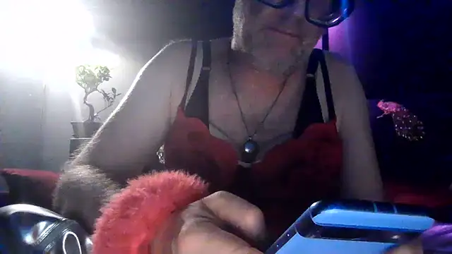 Snapshot of biffboff123 chatting on July 12, 2026, 11:27 pm biffboff123 online show from July 12, 2026, 11:27 pm