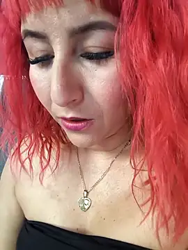 florecita9 online show from April 23, 2026, 5:03 pm