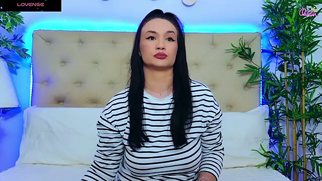 Snapshot of DaliyaArabian chatting on March 17, 2026, 12:52 pm DaliyaArabian online show from March 17, 2026, 12:52 pm