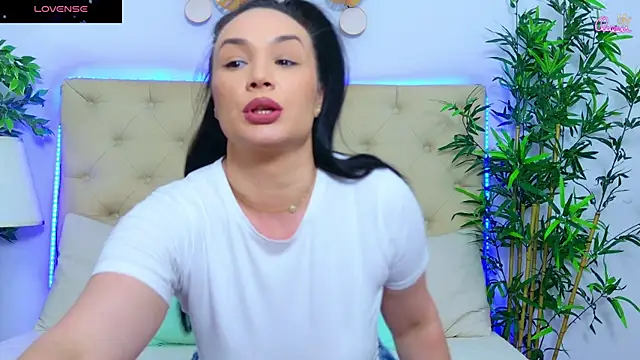 Snapshot of DaliyaArabian chatting on May 22, 2026, 12:03 pm DaliyaArabian online show from May 22, 2026, 12:03 pm