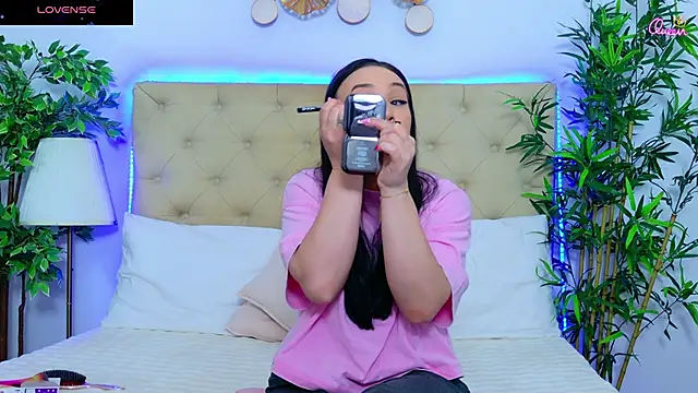 DaliyaArabian online show from May 7, 2026, 12:19 pm