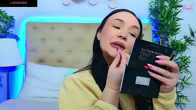 Snapshot of DaliyaArabian chatting on February 23, 2026, 1:01 pm DaliyaArabian online show from February 23, 2026, 1:01 pm