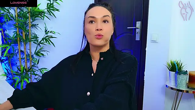 Snapshot of DaliyaArabian chatting on October 24, 2025, 5:39 am DaliyaArabian online show from October 24, 2025, 5:39 am